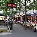 Chic Parisian Stay Trocadero & Eiffel Tower